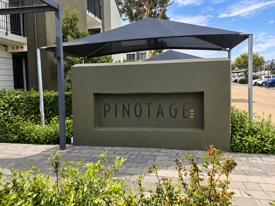 2 Bedroom Property for Sale in Jakarandas Western Cape